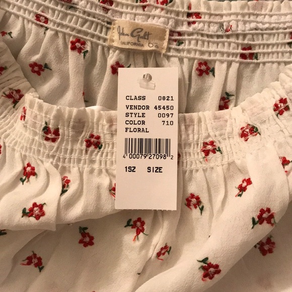 Flowered shorts - Picture 3 of 3